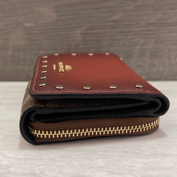 NWT Coach Small Trifold Wallet Colorblock Signature Khaki Terracotta with Rivet - Picture 7 of 11